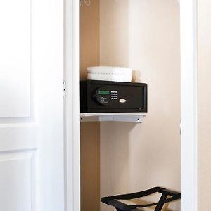 Queen Room Disability Access
